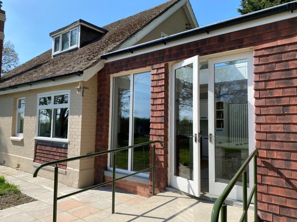 Spacious 4 Bed Family Cottage In Parkland Setting York Eksteriør bilde